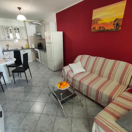 Apartman Bela Apartment Pula Ngoại thất bức ảnh
