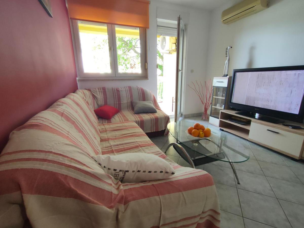 Apartman Bela Apartment Pula Ngoại thất bức ảnh