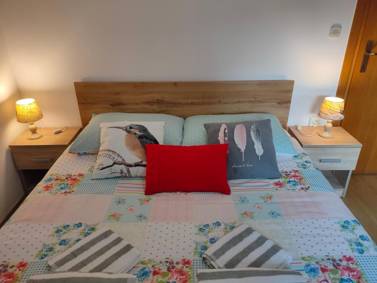 Apartman Bela Apartment Pula Ngoại thất bức ảnh